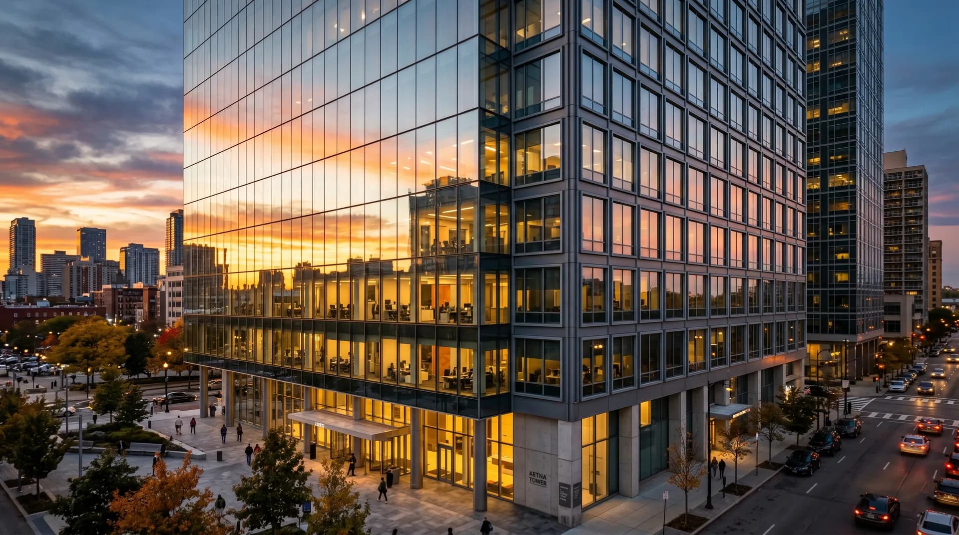 الزجاج الإنشائي مقابل الستار التقليدي