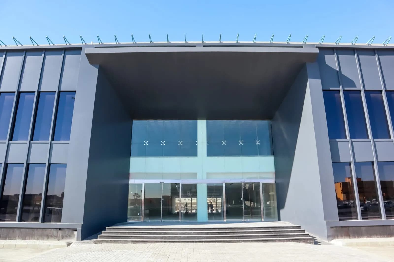 مكاتب تجارية – طريق خريص 2