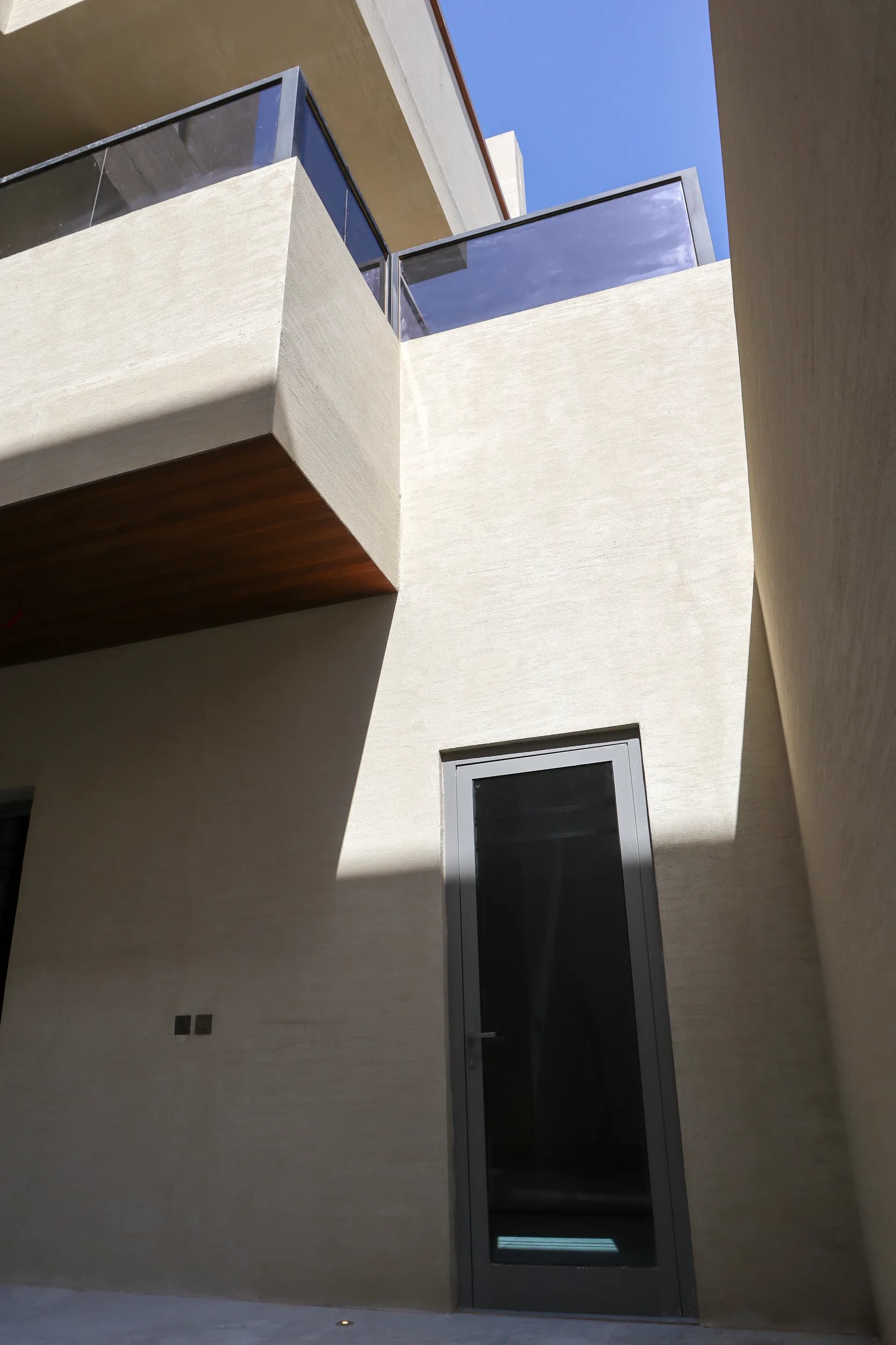 أعمال ألمنيوم لمجموعة فلل – شمال الرياض 3