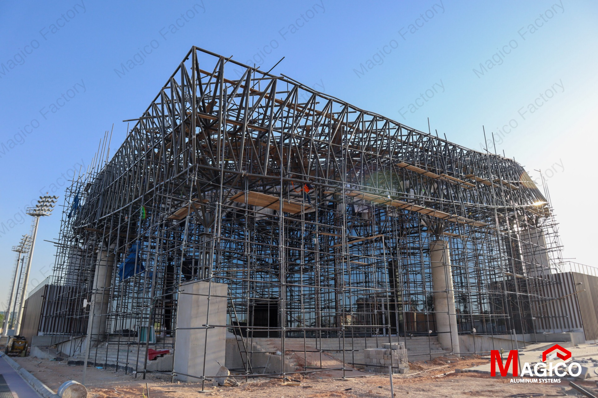 مقارنة بين استخدام الحديد والفولاذ في الهياكل المعدنية metal structures MAGICO FACTORY IMG 1246 scaled